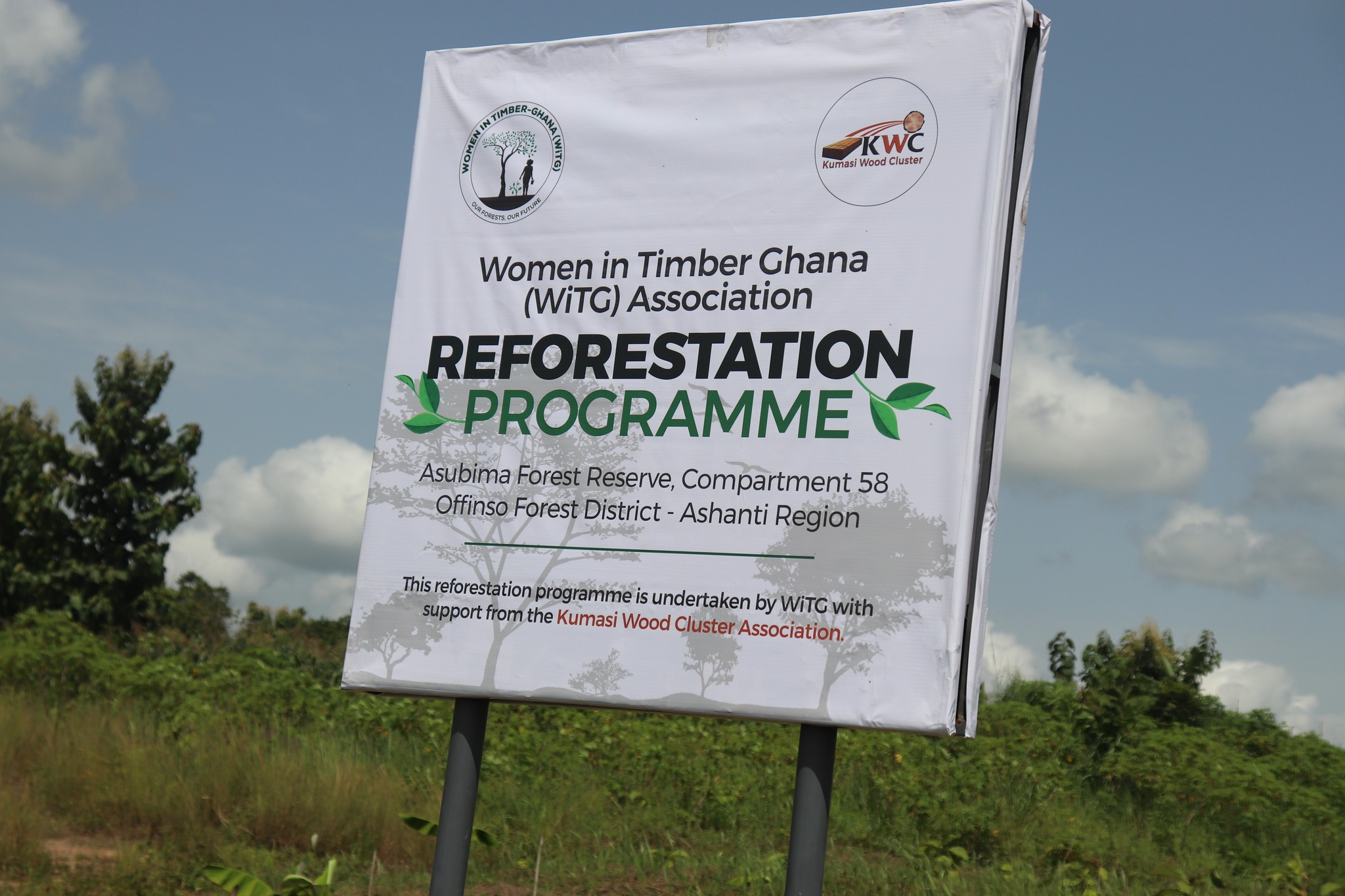 Women gathered for forest conservation